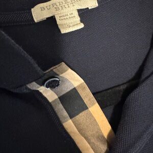 Men’s Burberry polo Navy Gently worn in good condition!!! Size small